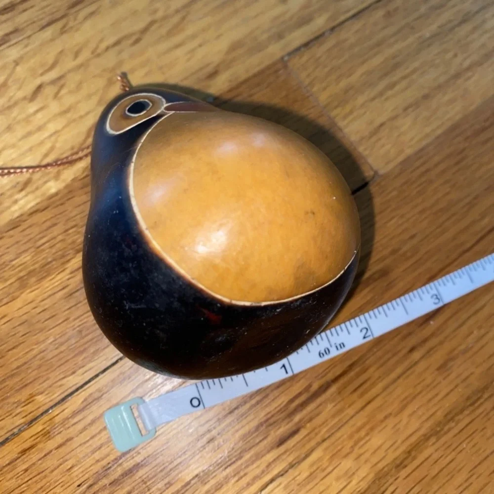 Global‎ Girlfriend Happy Penguin Gourd Ornament NWT